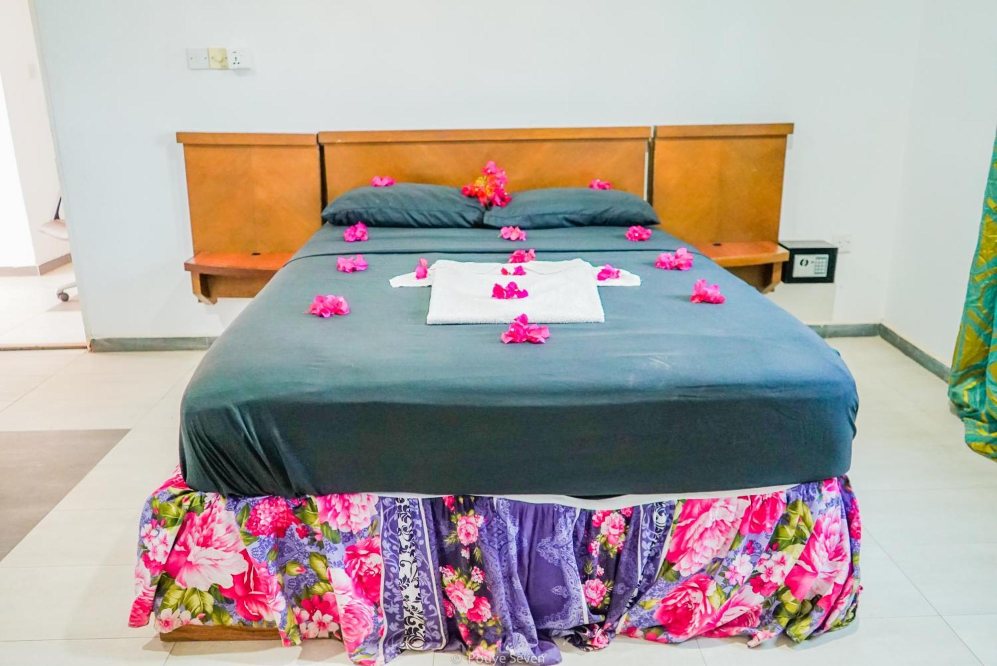 Mgm Apartments Gambia Kololi Zewnętrze zdjęcie