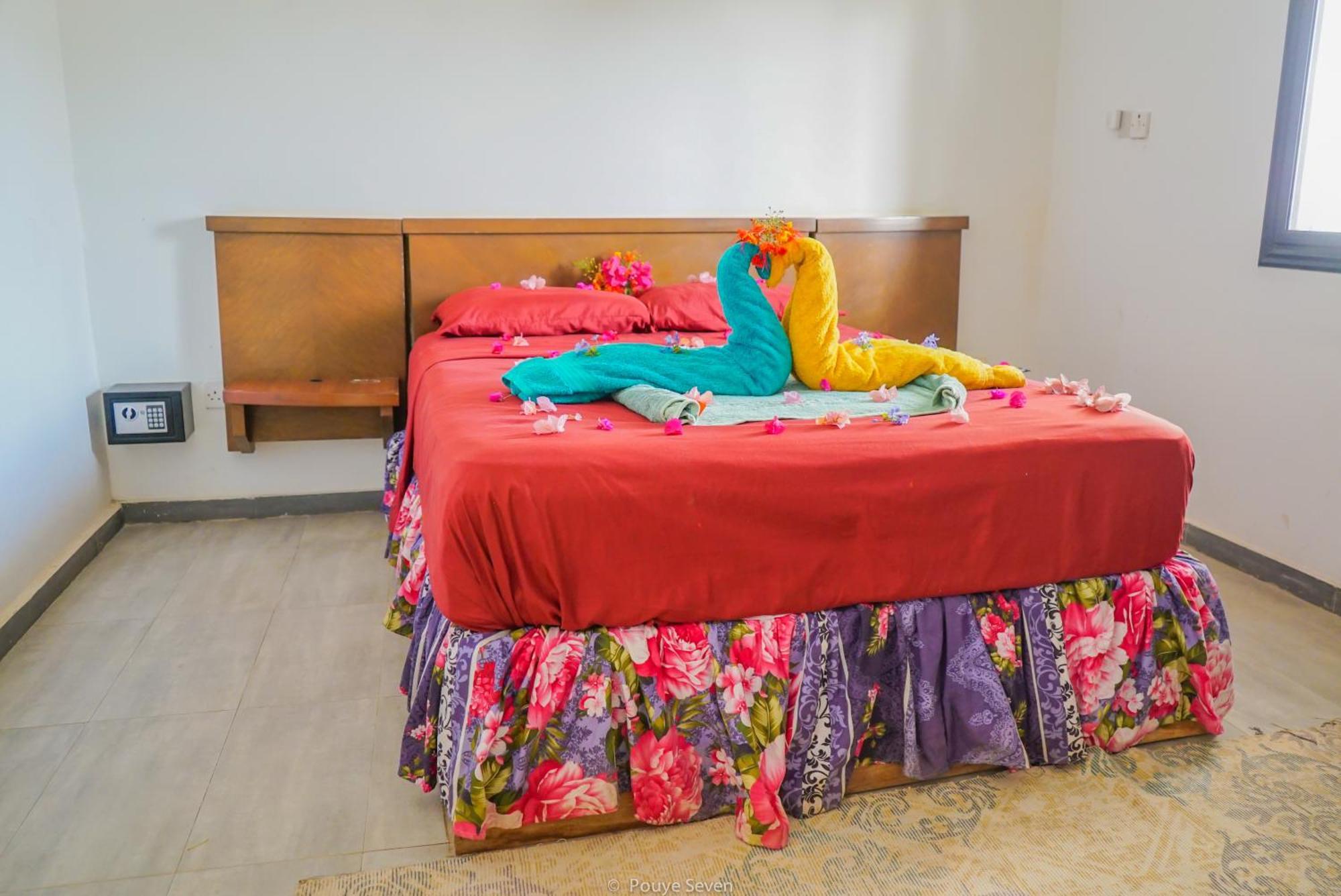 Mgm Apartments Gambia Kololi Zewnętrze zdjęcie
